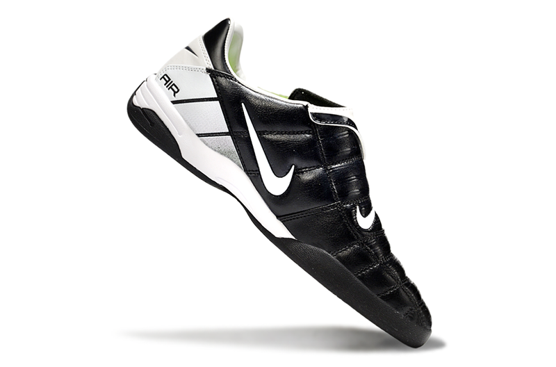 Chuteira Futsal Nike Total 90 IC Preto e Branco