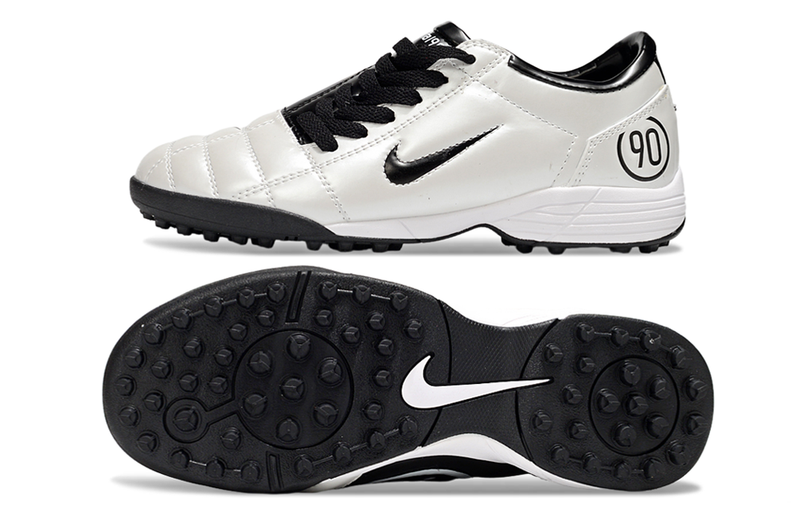 Chuteira Society Nike Total 90 TF Branco e Preto