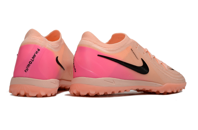 Chuteira Society Nike Phantom GX 2 Elite TF Rosa e Preto "Prism Pack'