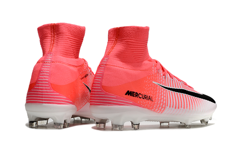 Chuteira Campo Nike Retrô Mercurial Superfly 5 FG Branca e Rosa