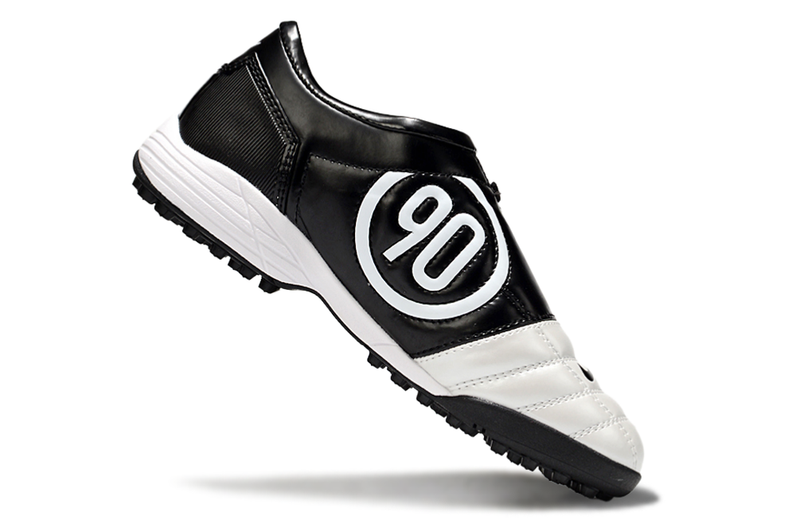 Chuteira Society Nike Total 90 TF Branco e Preto