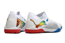 Chuteira Society Puma Future 7 TF Branco, Azul e Vermelho