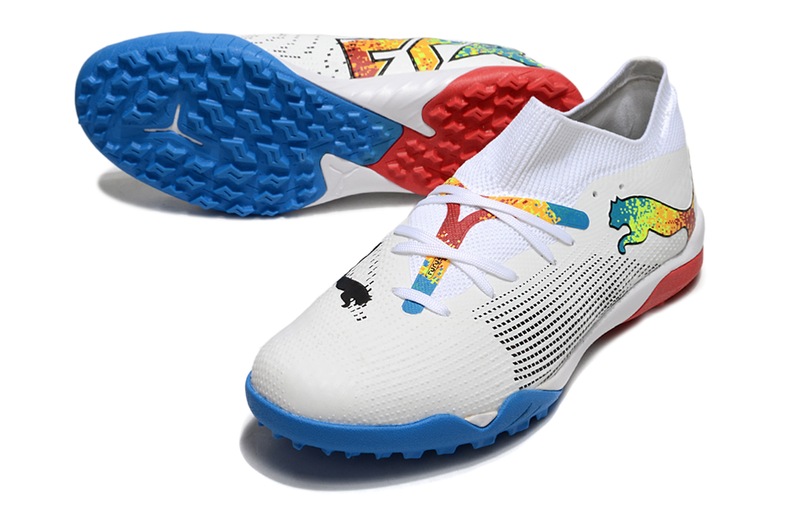 Chuteira Society Puma Future 7 TF Branco, Azul e Vermelho