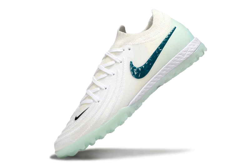 Chuteira Society Nike Phantom GX 2 Elite TF Branca e Verde "Chromatic"