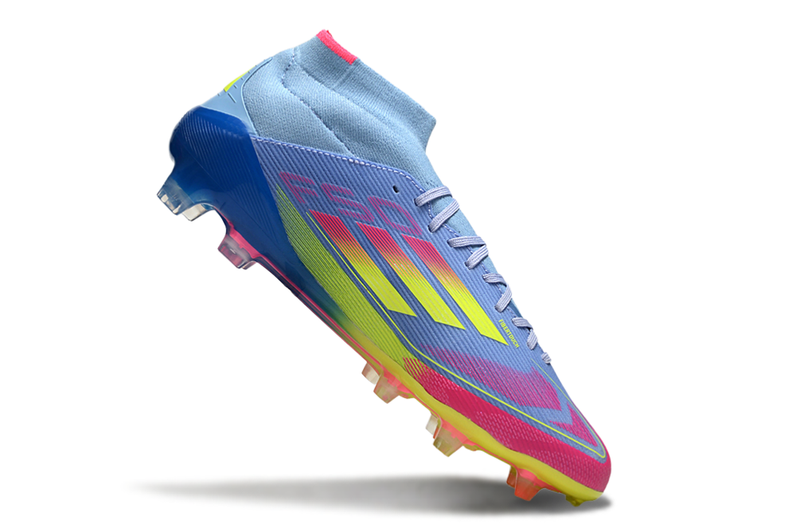 Chuteira Campo Adidas F50 Cano Médio FG Azul e Rosa "Celestial Victory"