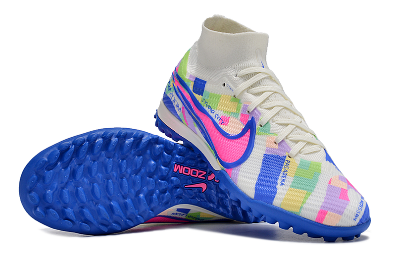 Chuteira Infantil Society Nike Air Zoom Mercurial Superfly 9 Elite TF Branca, Azul e Rosa "SoCal Pack"