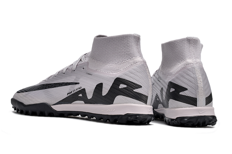 Chuteira Infantil Society Nike Air Zoom Mercurial Superfly 9 Elite TF Prata e Preto "Rising Gem Pack"