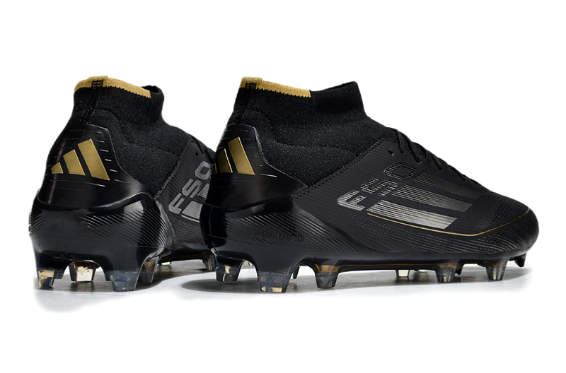 Chuteira Campo Adidas F50 Cano Médio FG Preto e Dourado