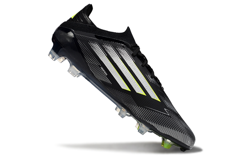 Chuteira Campo Adidas F50 FG Preta e Verde