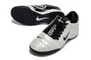 Chuteira Society Nike Total 90 TF Branco e Preto