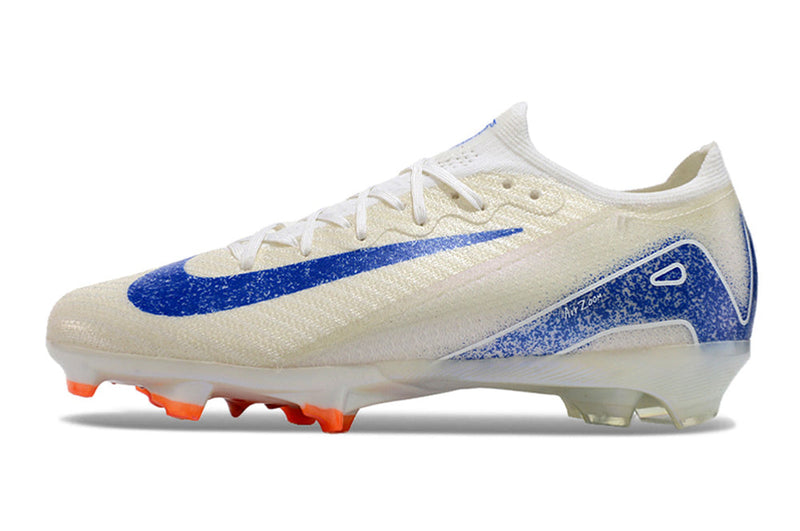 Chuteira Infantil Campo Nike Air Zoom Mercurial Vapor 16 Elite FG Branca e Azul "Blueprint Pack"