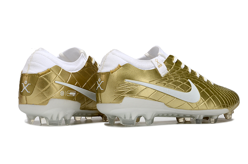 Chuteira Campo Nike Tiempo Legend 10 Elite FG Dourada e Branca