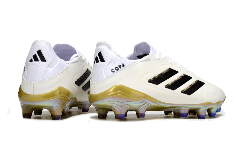 Chuteira Campo Adidas Copa Pure II Elite FG Branco, Preto e Dourado