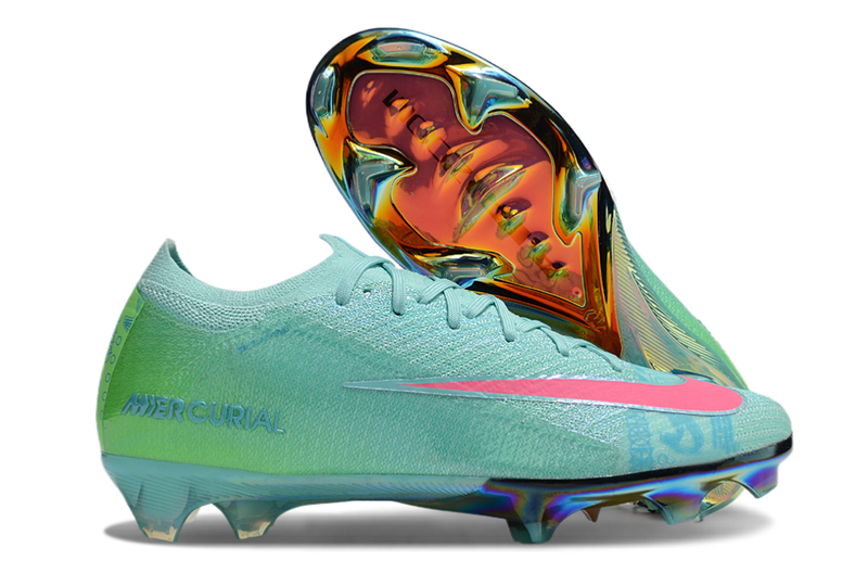 Chuteira Campo Nike Air Zoom Mercurial Vapor 16 Elite FG Verde e Rosa "Cosmic Pack"