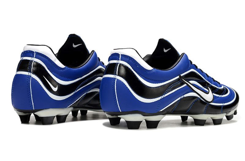 Chuteira Campo Nike Mercurial Vapor 1998 FG Preto, Azul e Branco
