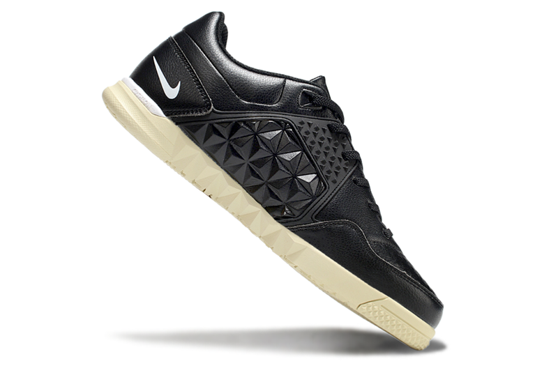 Chuteira Futsal Nike 5 StreetGato IC Preto, Branco e Bege