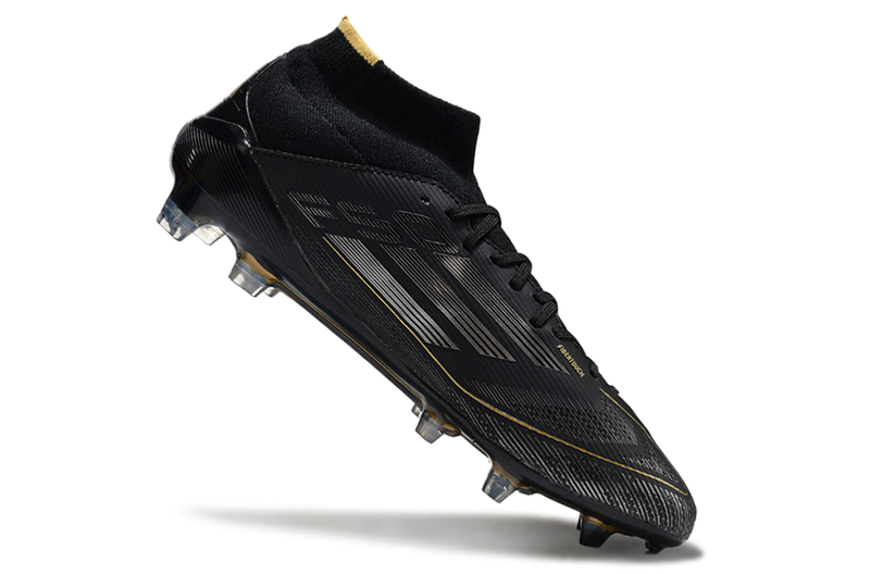 Chuteira Campo Adidas F50 Cano Médio FG Preto e Dourado