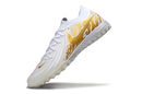 Chuteira Society Nike Phantom GX 2 Elite TF Branco e Dourado