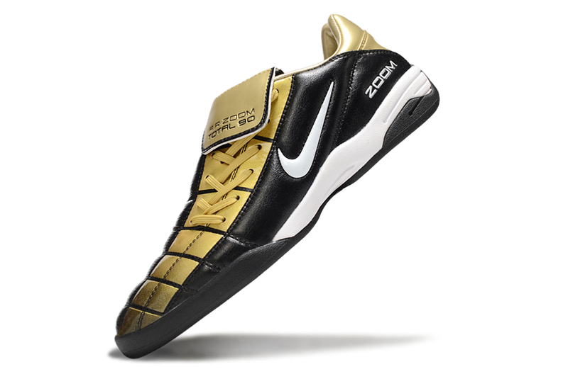 Chuteira Futsal Nike Total 90 IC Preto e Dourado