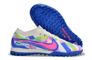Chuteira Infantil Society Nike Air Zoom Mercurial Vapor 15 Elite TF Branca, Azul e Rosa "SoCal Pack"