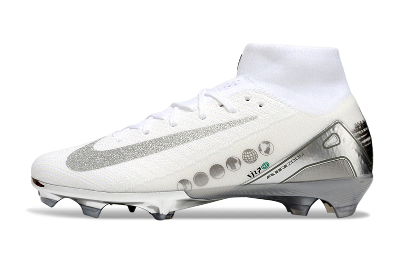 Chuteira Campo Nike Air Zoom Mercurial Superfly 10 Elite FG Branco e Prata
