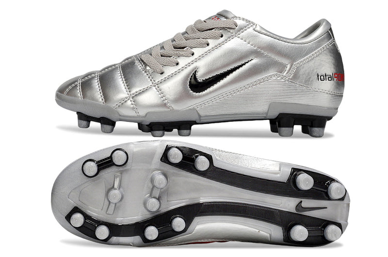 Chuteira Campo Nike Total 90 FG Prata e Vermelha