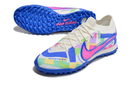 Chuteira Infantil Society Nike Air Zoom Mercurial Vapor 15 Elite TF Branca, Azul e Rosa "SoCal Pack"
