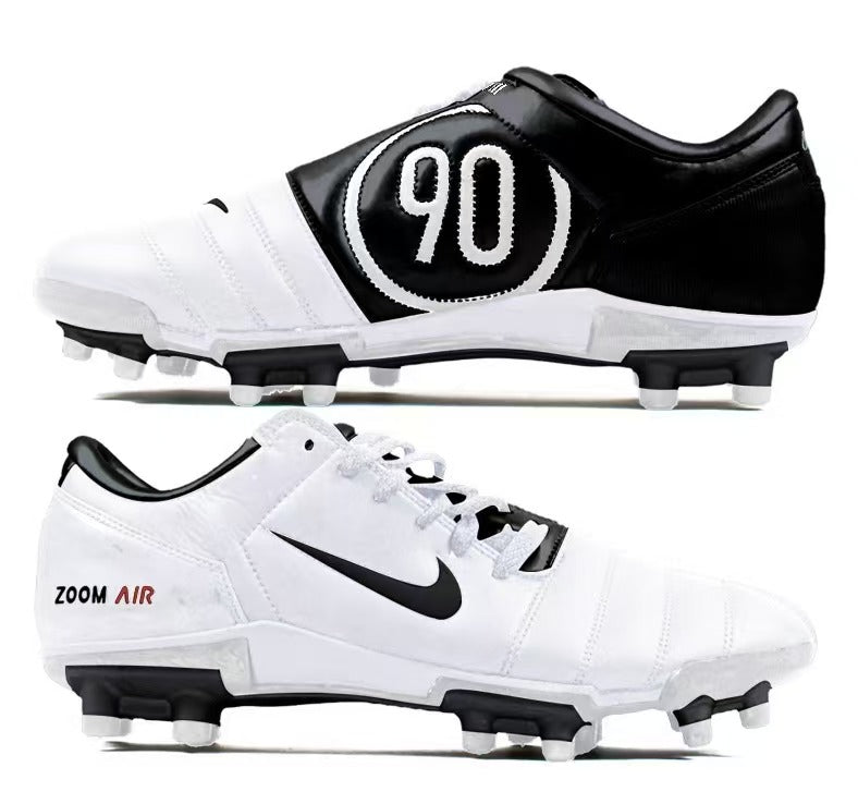 Chuteira Campo Nike Total 90 FG Branca e Preta