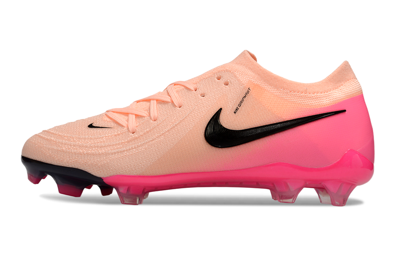 Chuteira Campo Nike Phantom GX 2 Elite FG Rosa e Preto "Prism Pack"