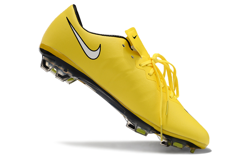 Chuteira Campo Nike Retrô Mercurial Vapor 10 FG Amarela e Branca