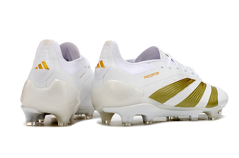 Chuteira Campo Adidas Predator Elite FG Branco e Dourado