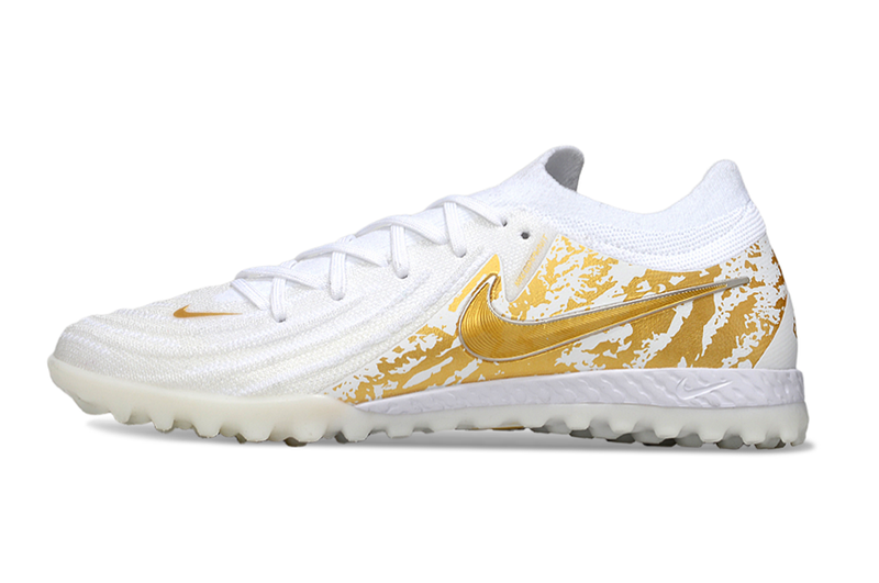 Chuteira Society Nike Phantom GX 2 Elite TF Branco e Dourado