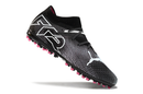 Chuteira Society Puma Future 7 MG Preta e Rosa