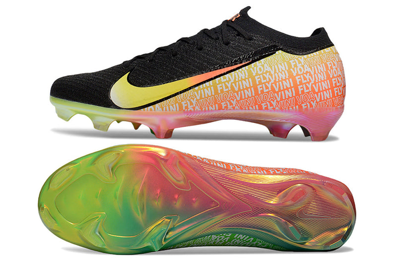 Chuteira Campo Nike Air Zoom Mercurial Vapor 16 Elite FG Preto, Laranja e Amarelo "Vini Fly"