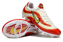 Chuteira Campo Nike Mercurial Vapor 1998 FG Branco, Vermelho e Amarelo