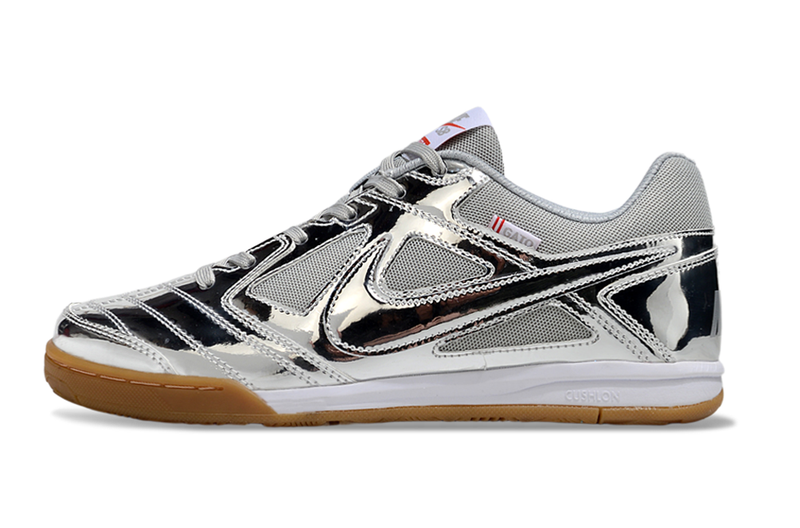 Chuteira Futsal Supreme X Nike SB Gato IC Prata
