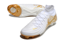 Chuteira Campo Nike Phantom Luna 2 Elite FG Branca e Dourado