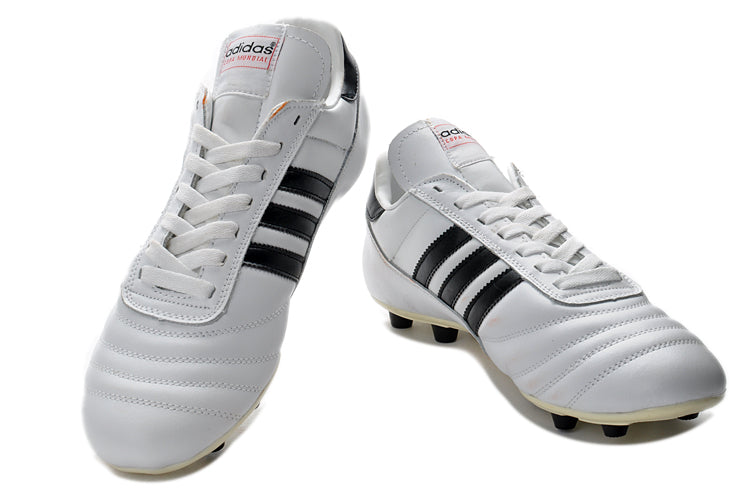 Chuteira Campo Adidas Copa Mundial FG Branca e Preta